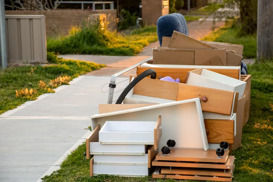 Experienced Furniture Removal Temple Hills, MD Experienced Furniture Removal Temple Hills, MD